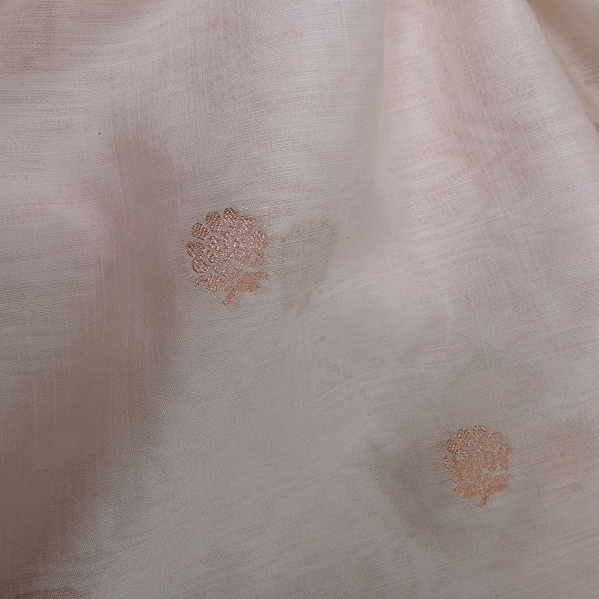 Petal White Gold Zari Floral Butti Jamawar Silk Fabric