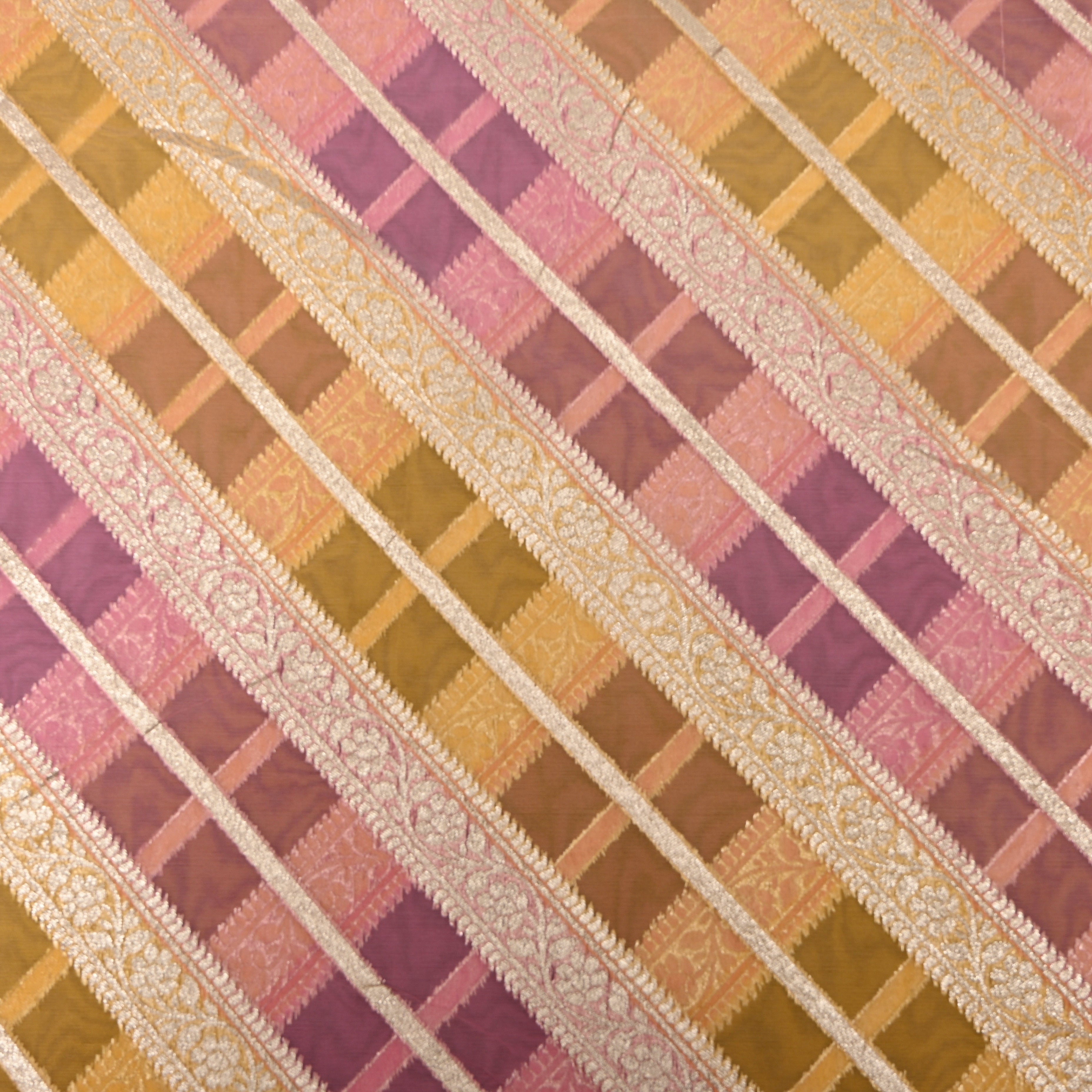 Blush Gold Checked Zari Border Jamawar Fabric