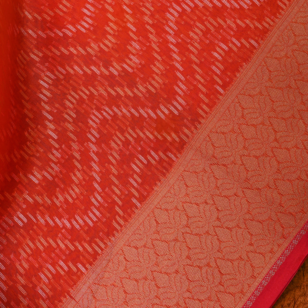 Vermilion Silver Zari Zigzag Weave Jamawar Silk Fabric