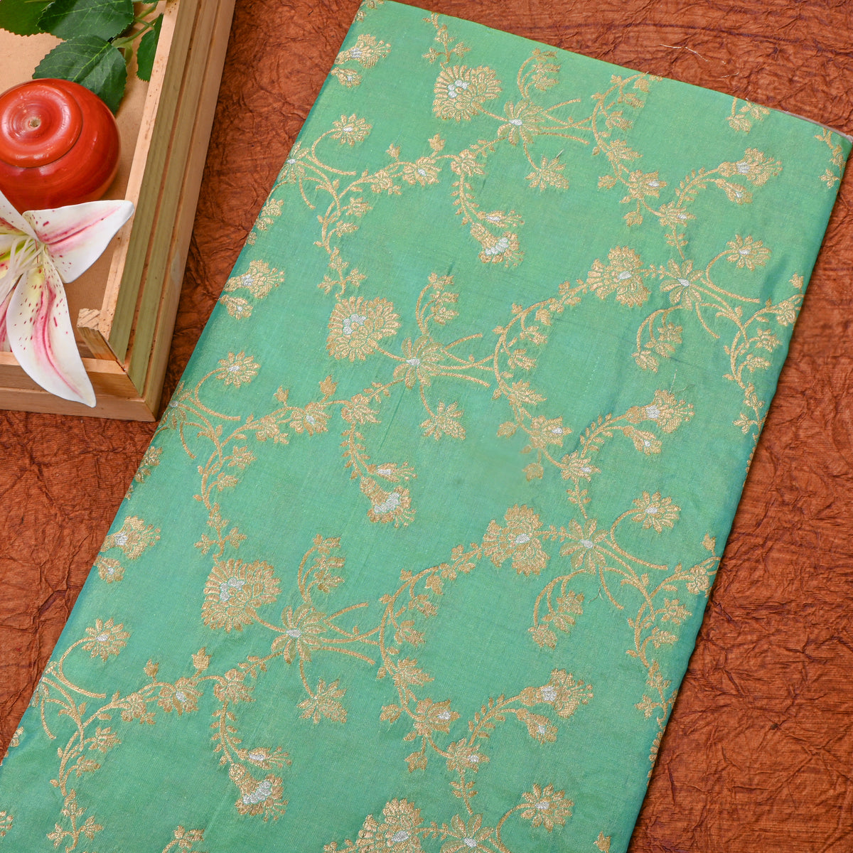 Emerald Green Dual Tone Zari Floral Jaal Banarasi Silk Fabric