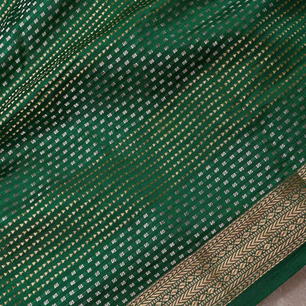 Emerald Green Gold Zari Woven Jamawar Silk Fabric
