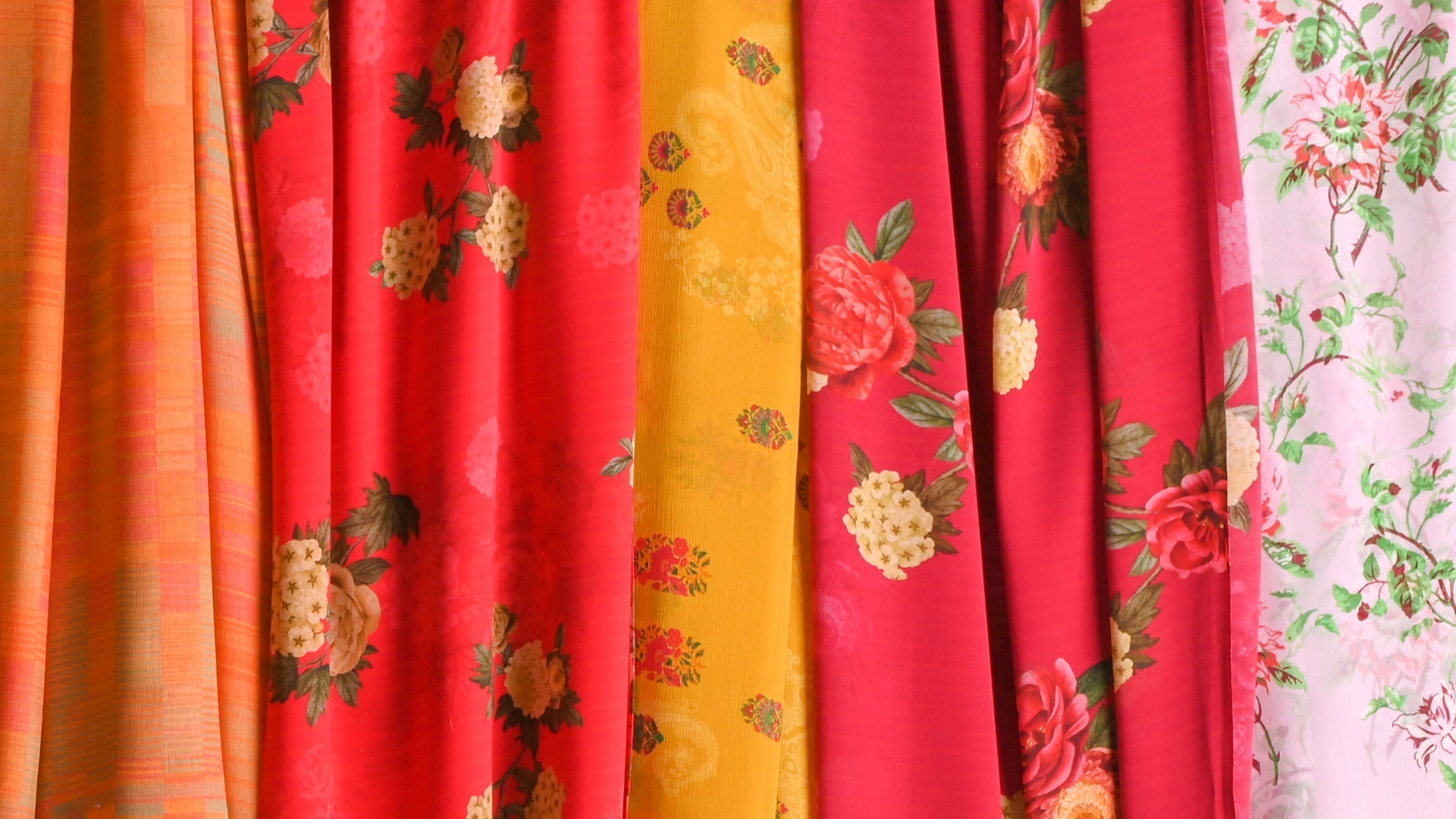 Chiffon Fabric Guide: Style, Drapability & Uses