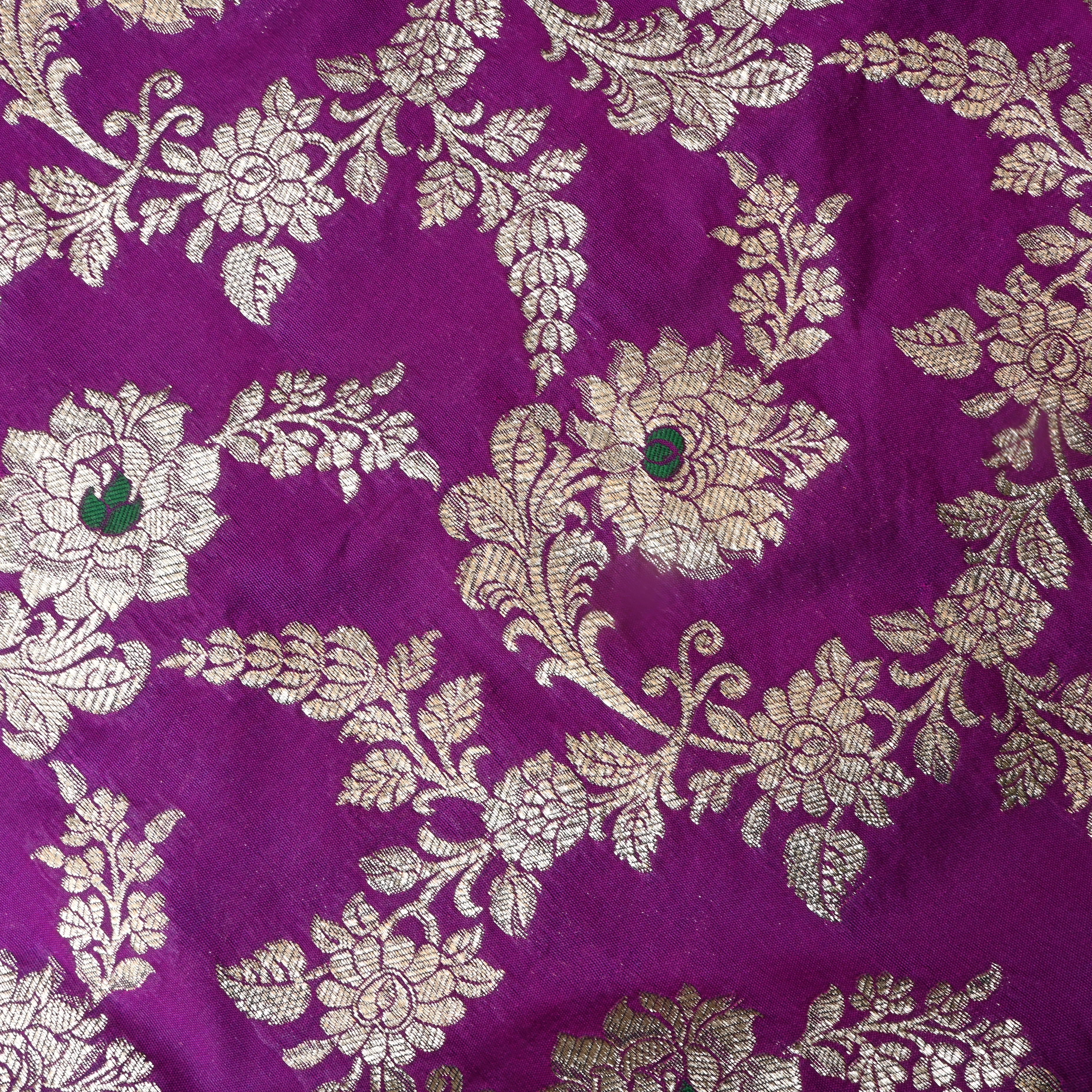 Purple Heart Floral Zari Jamawar Silk Fabric