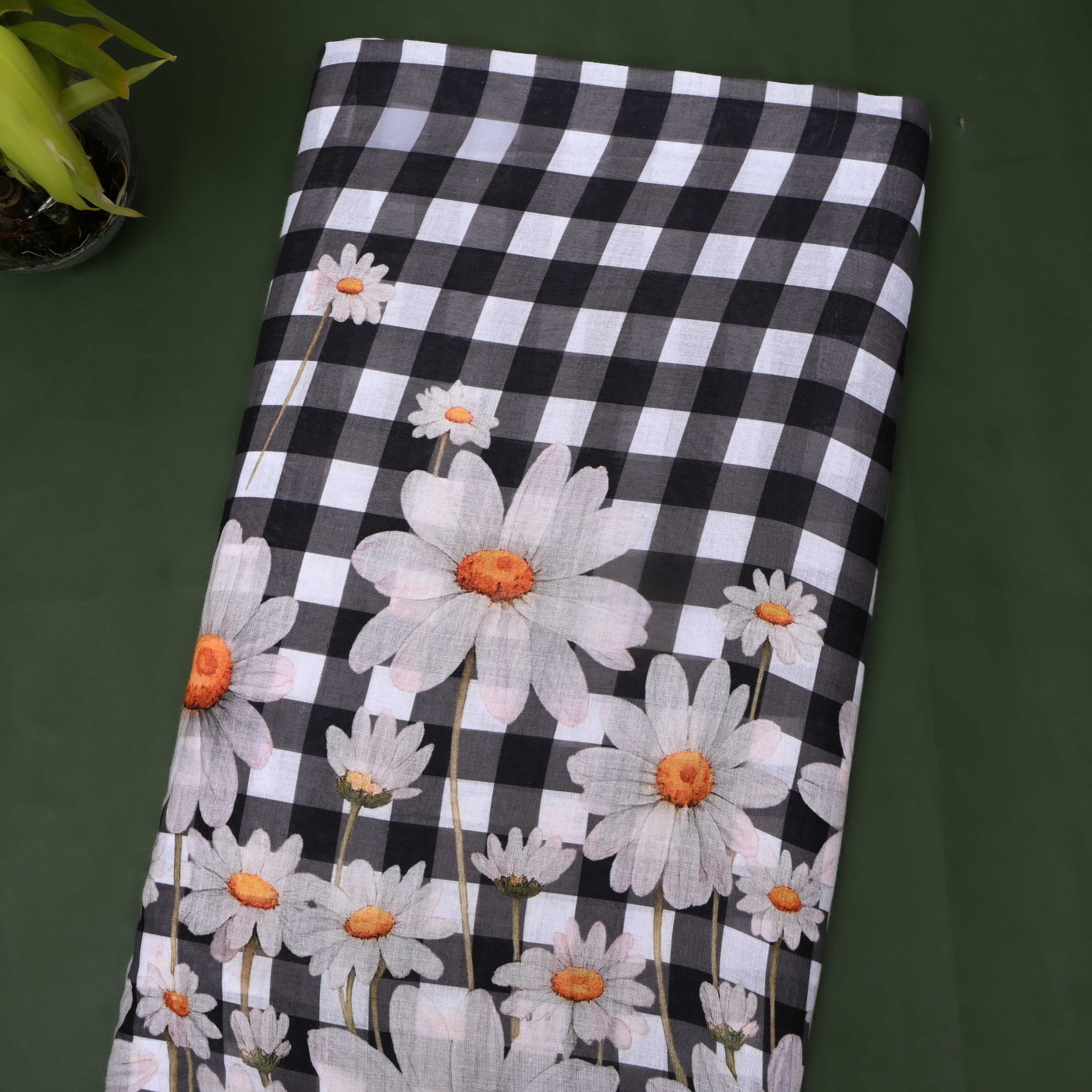 Black And White Gingham Linen With Daisy Border Print