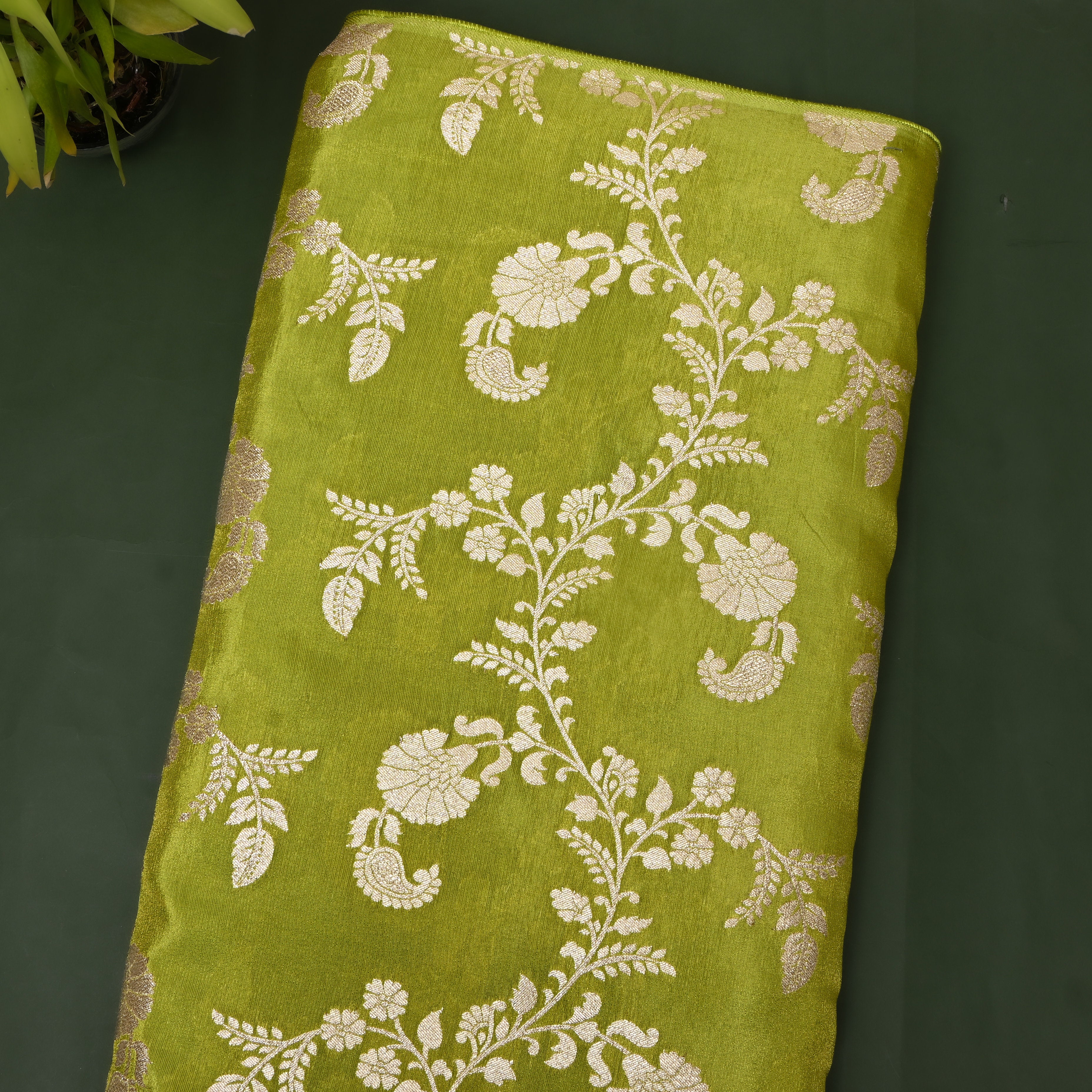 Leaf Green Paisley Jamawar Silk
