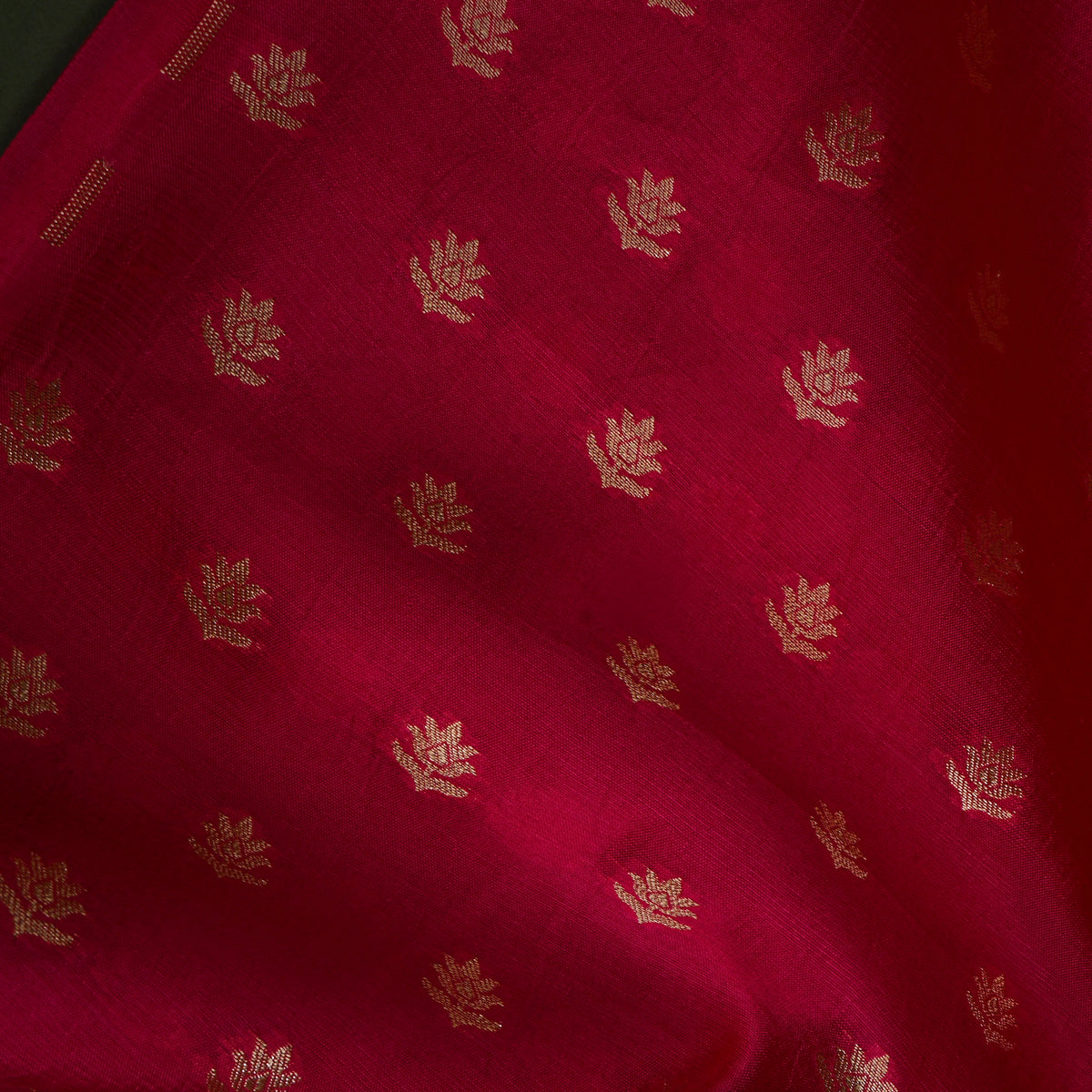 Berry Magenta Gold Zari Floral Butti Banarasi Silk Fabric
