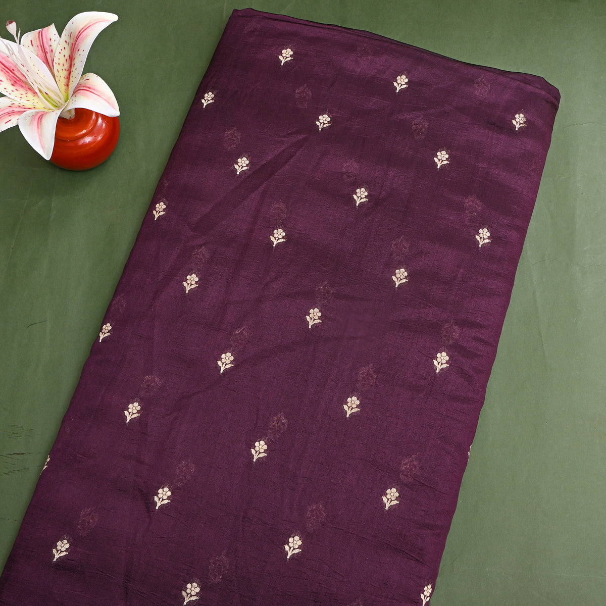 Deep Purple Gold Zari Floral Butti Bnarasi Silk Fabric