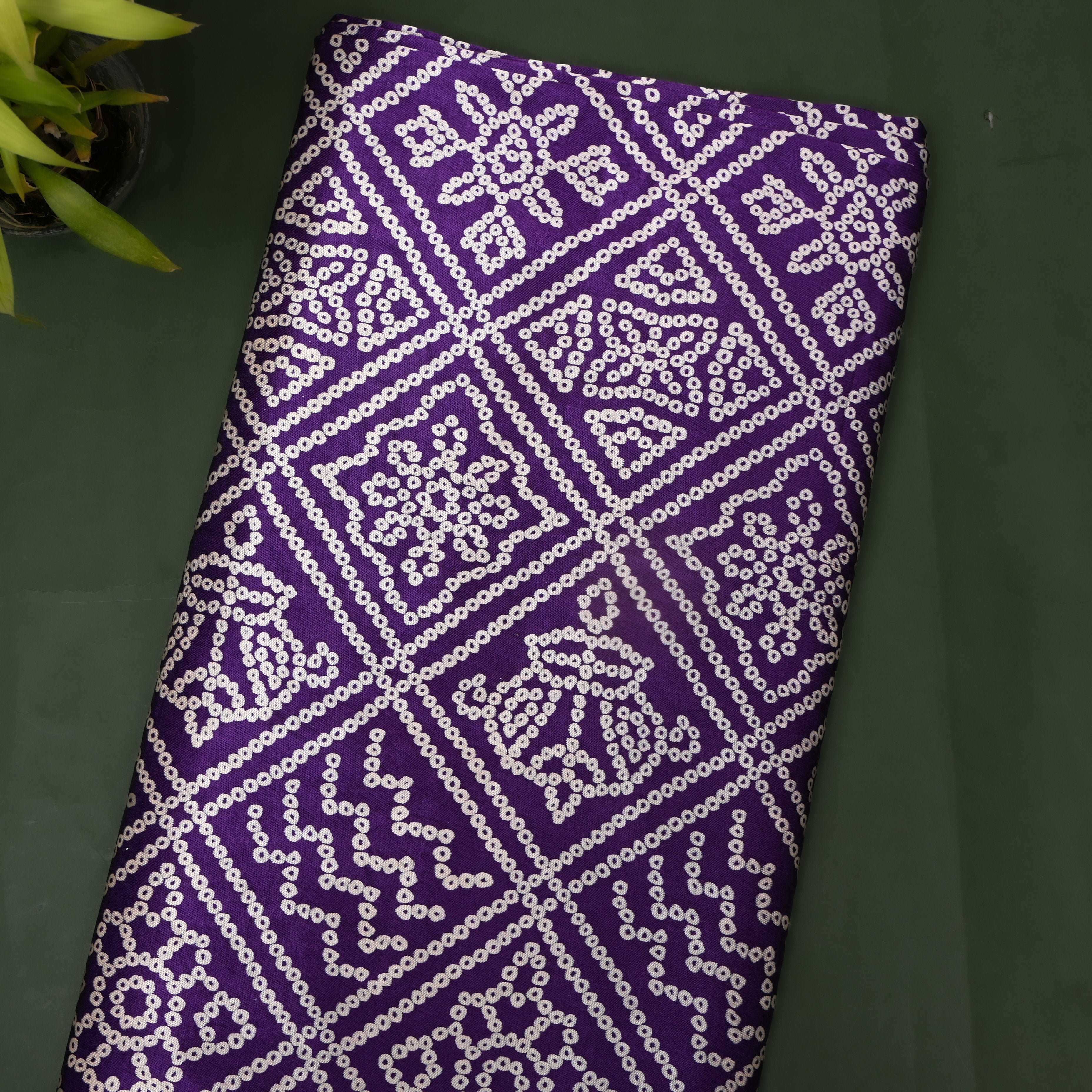Magenta Jamawar Silk With Woven Diamond Motifs