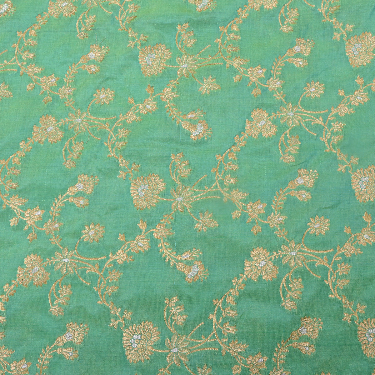 Emerald Green Dual Tone Zari Floral Jaal Banarasi Silk Fabric