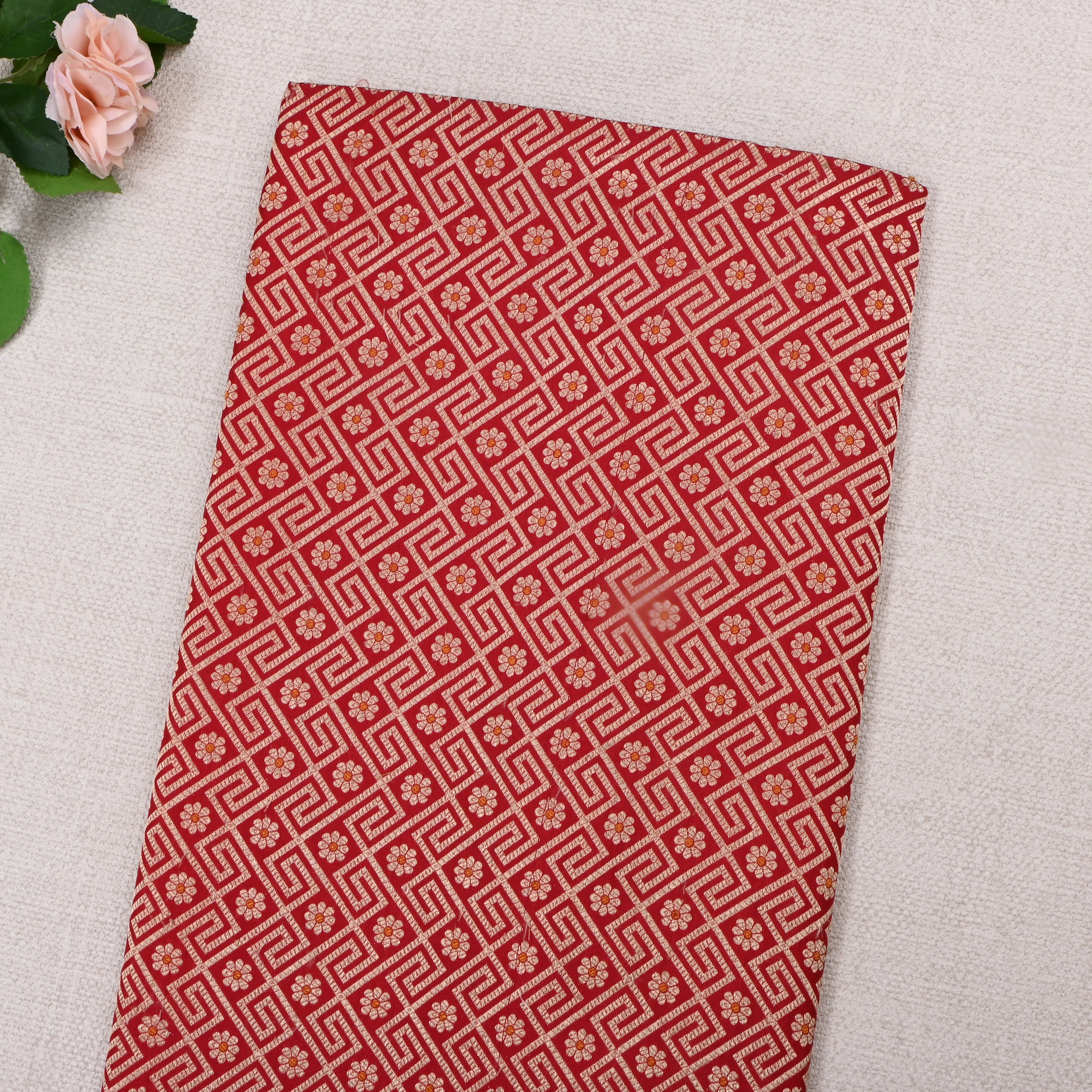 Maroon Jamawar Silk Fabric With Woven Patterns