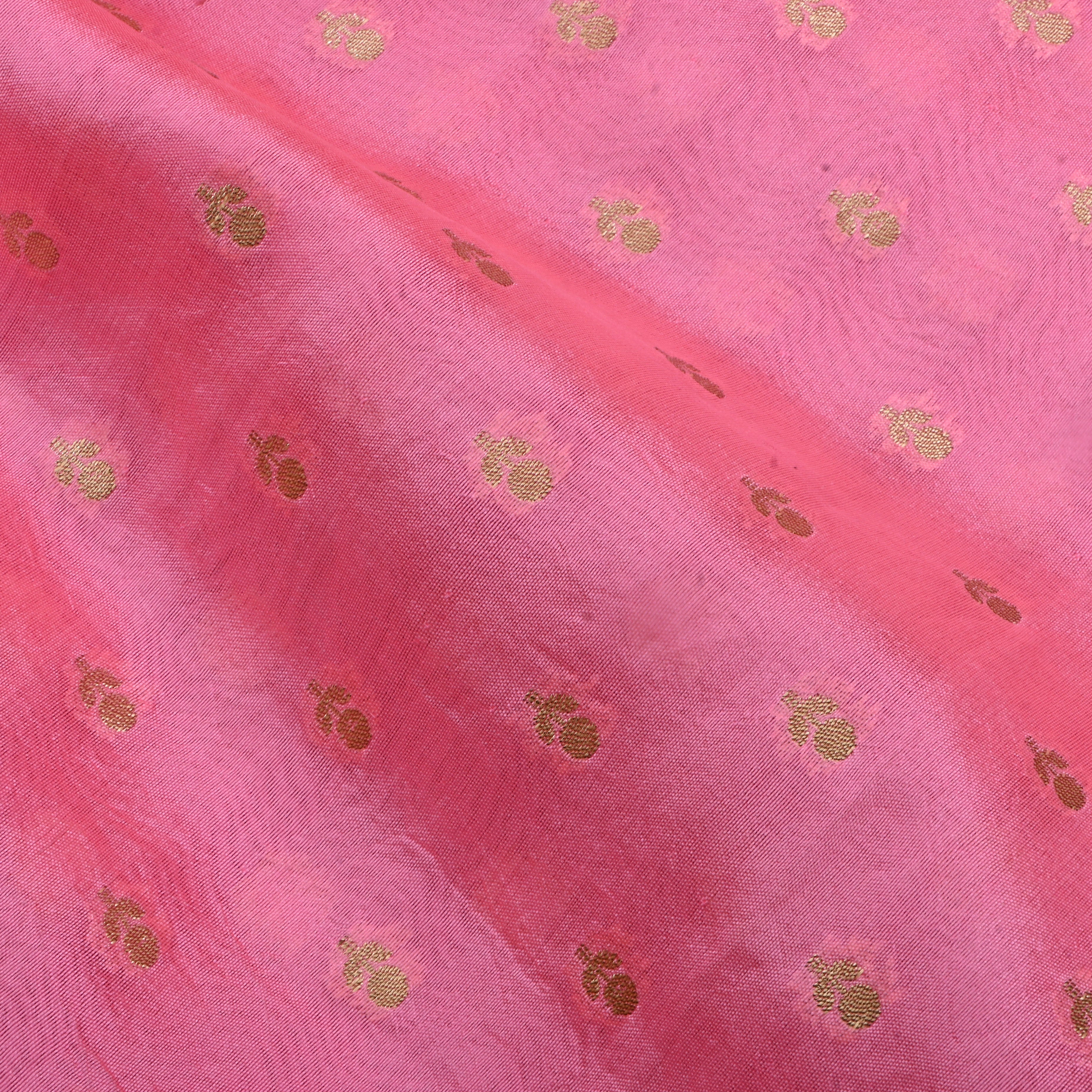 Light Pink Jamawar Silk Fabric With Butti'S