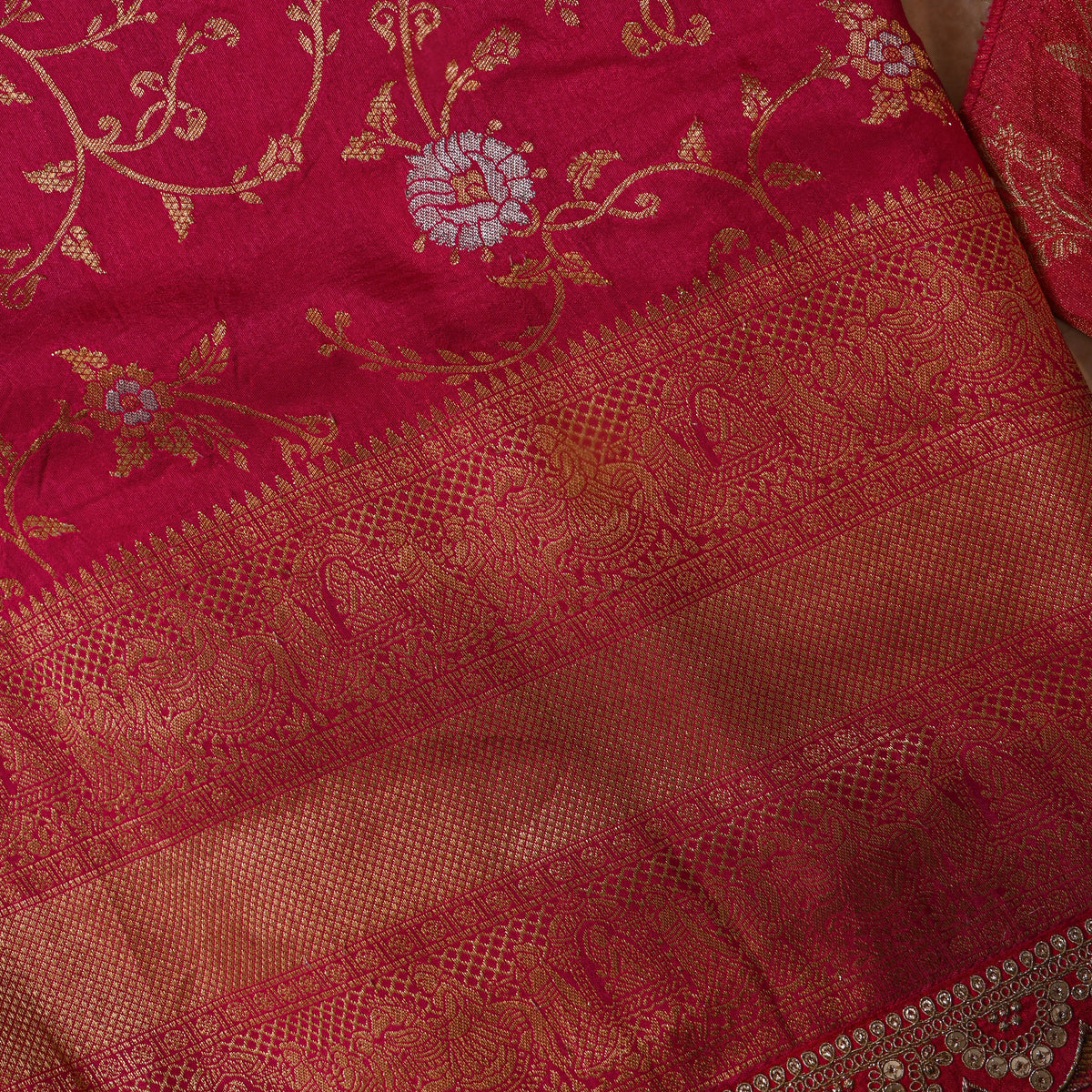 Cherry Dual Tone Floral Jaal Jamawar Silk Fabric
