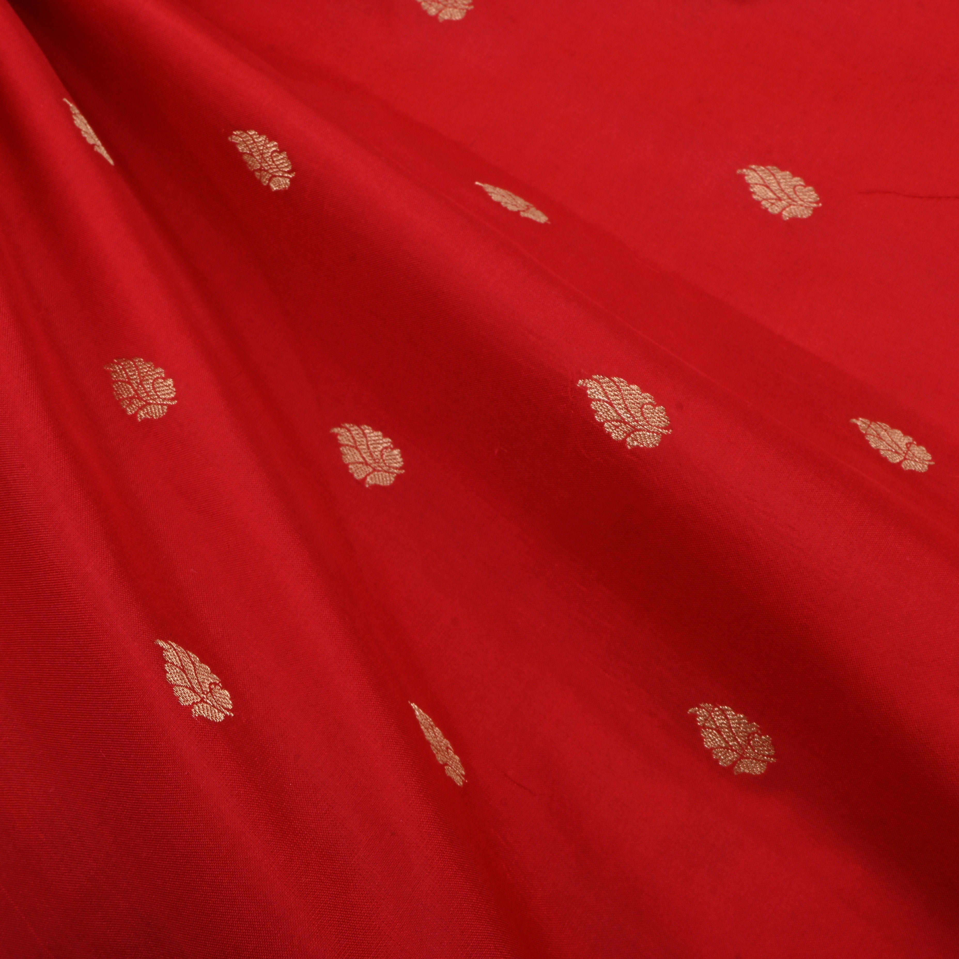 Chilli Pepper Red Jamawar Silk Fabric With Butti'S