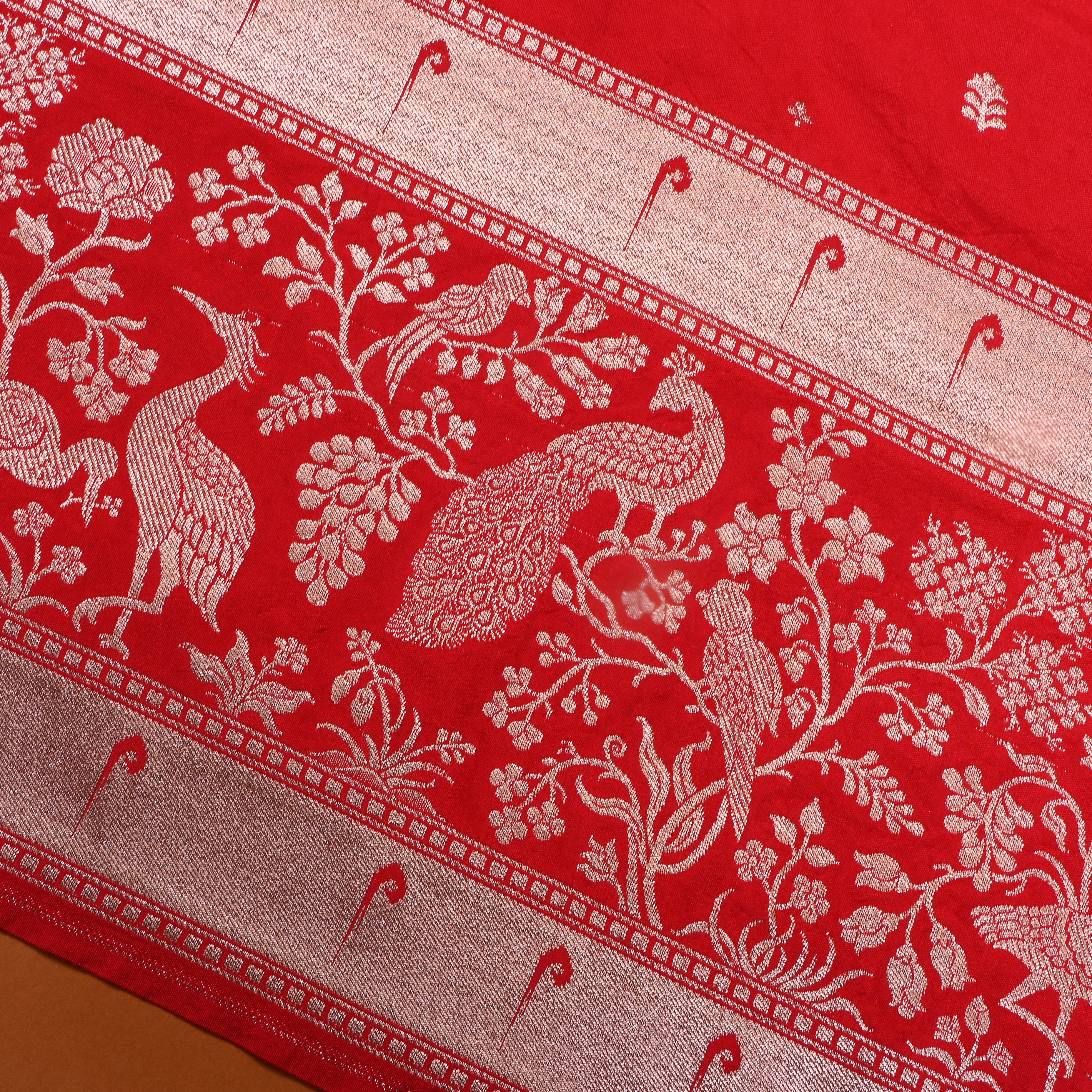Red Floral Butti Jamawar Silk Fabric