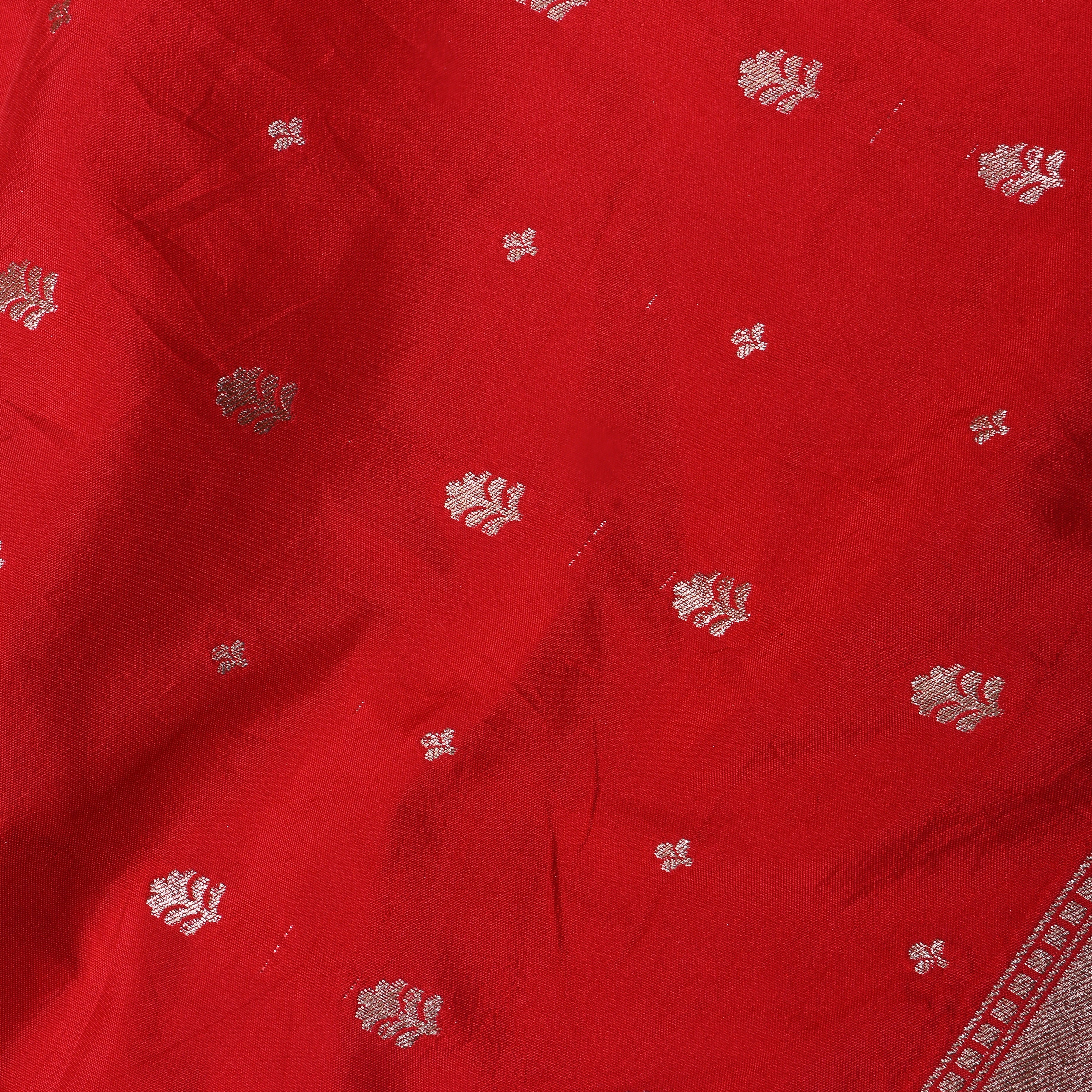 Red Floral Butti Jamawar Silk Fabric