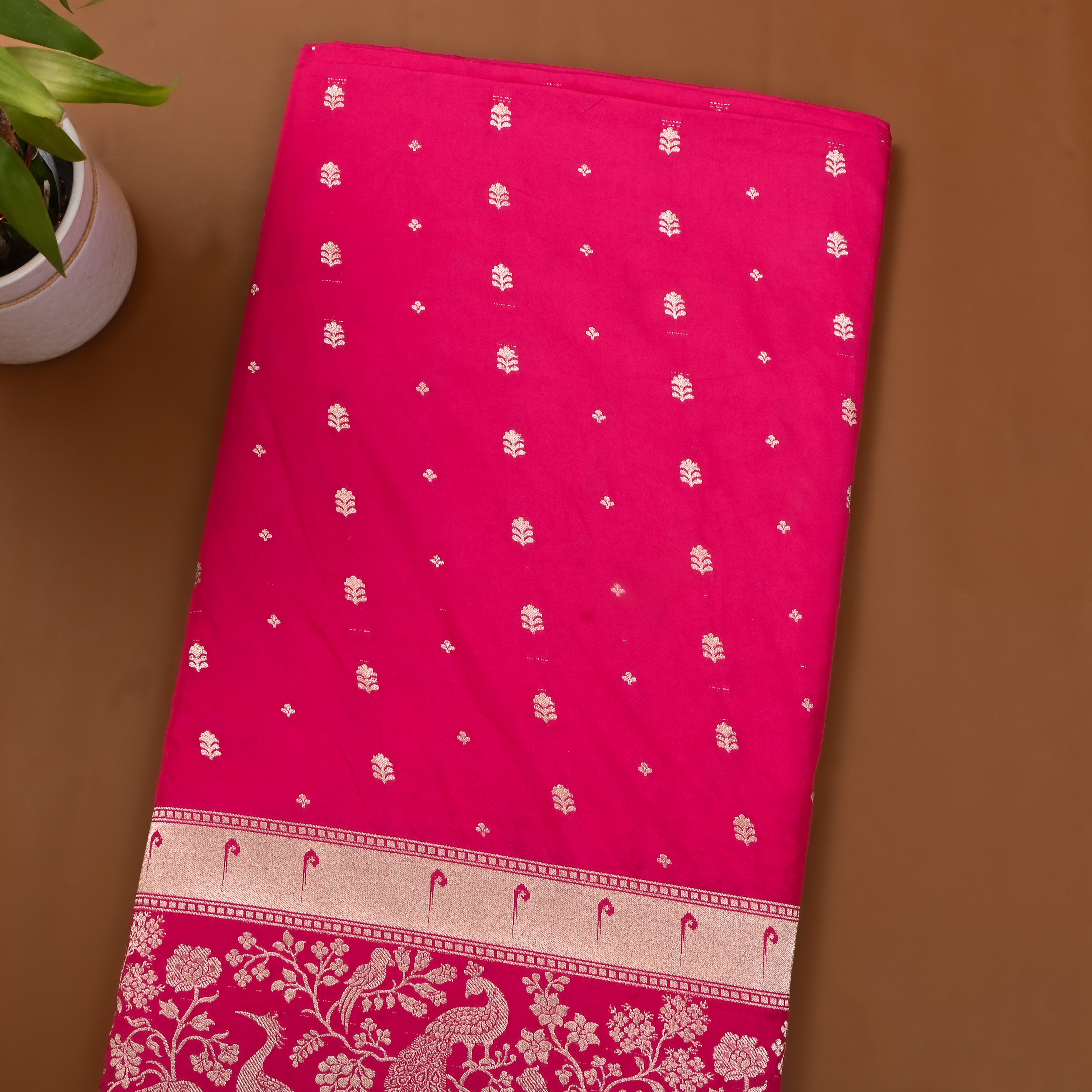 Pink Floral Butti Jamawar Silk Fabric