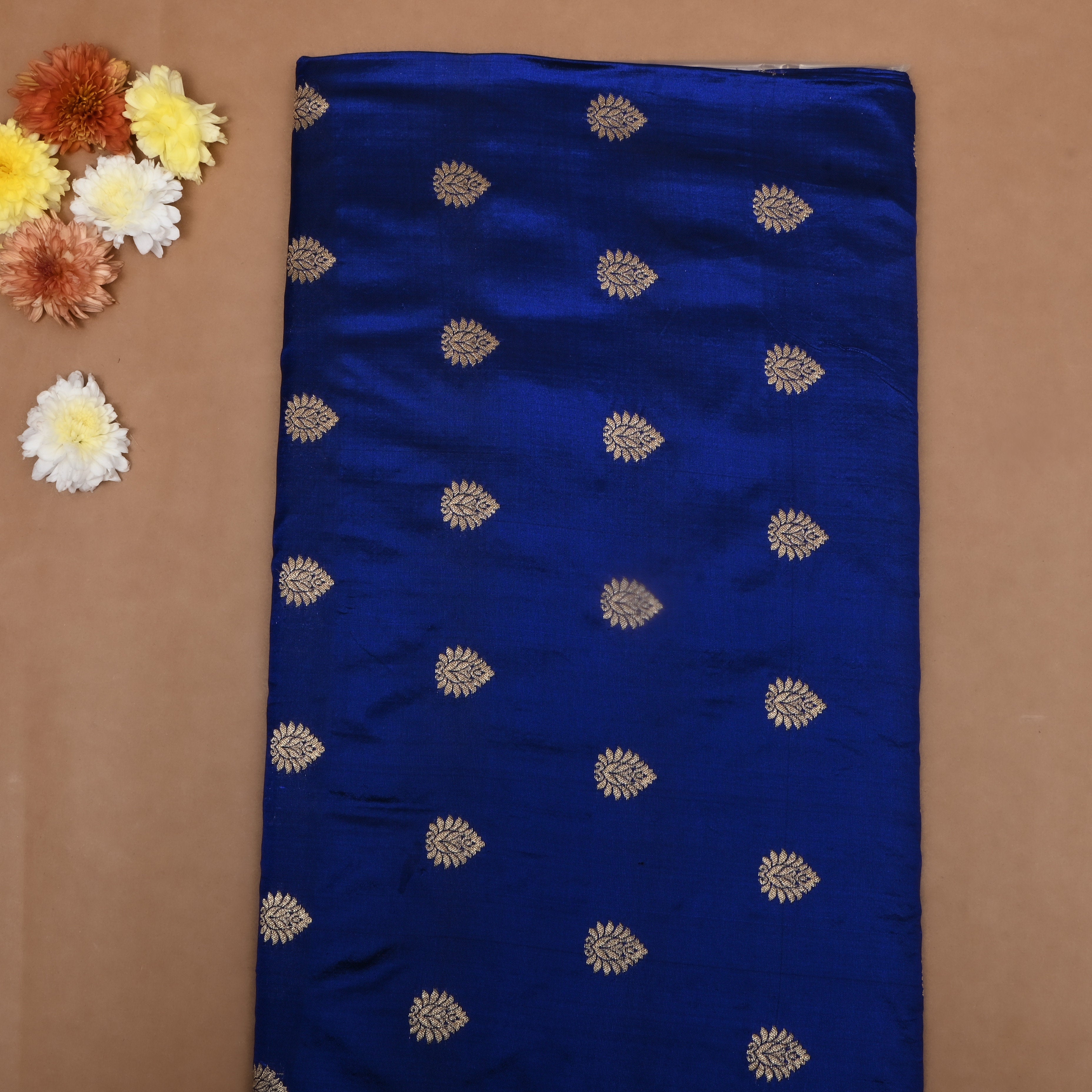 Ultramarine Blue Floral Zari Jamawar Silk Fabric
