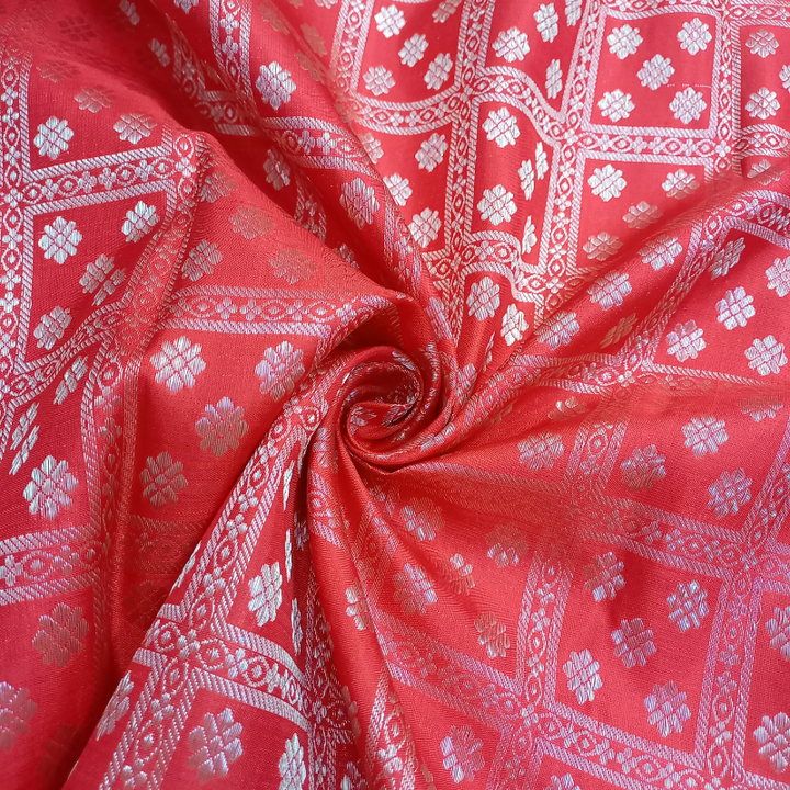 Red Kanjivaram Pattu Fabric With Floral Motifs